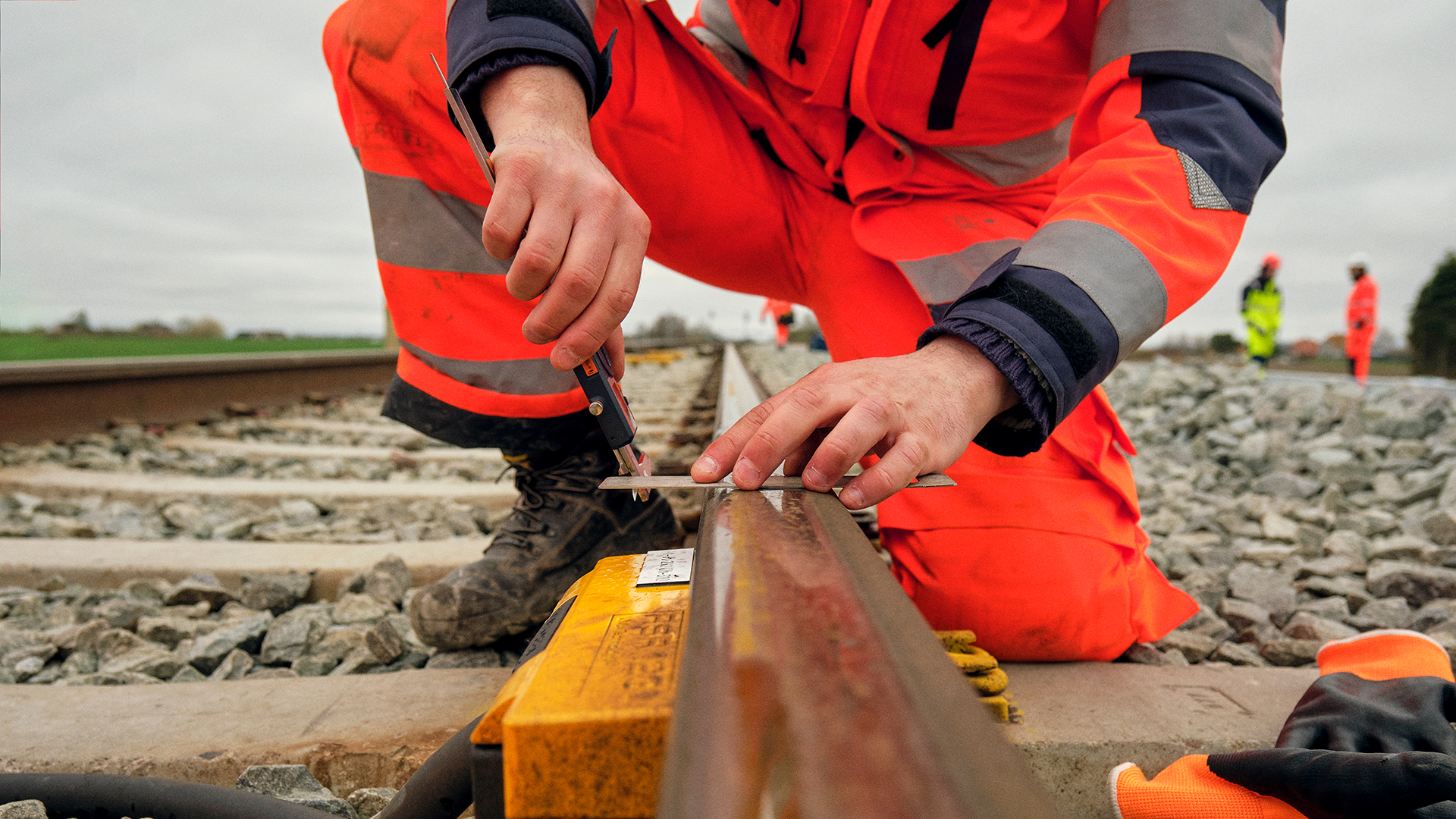 Installation af balise på Sydbanen Installation af balise på Sydbanen.